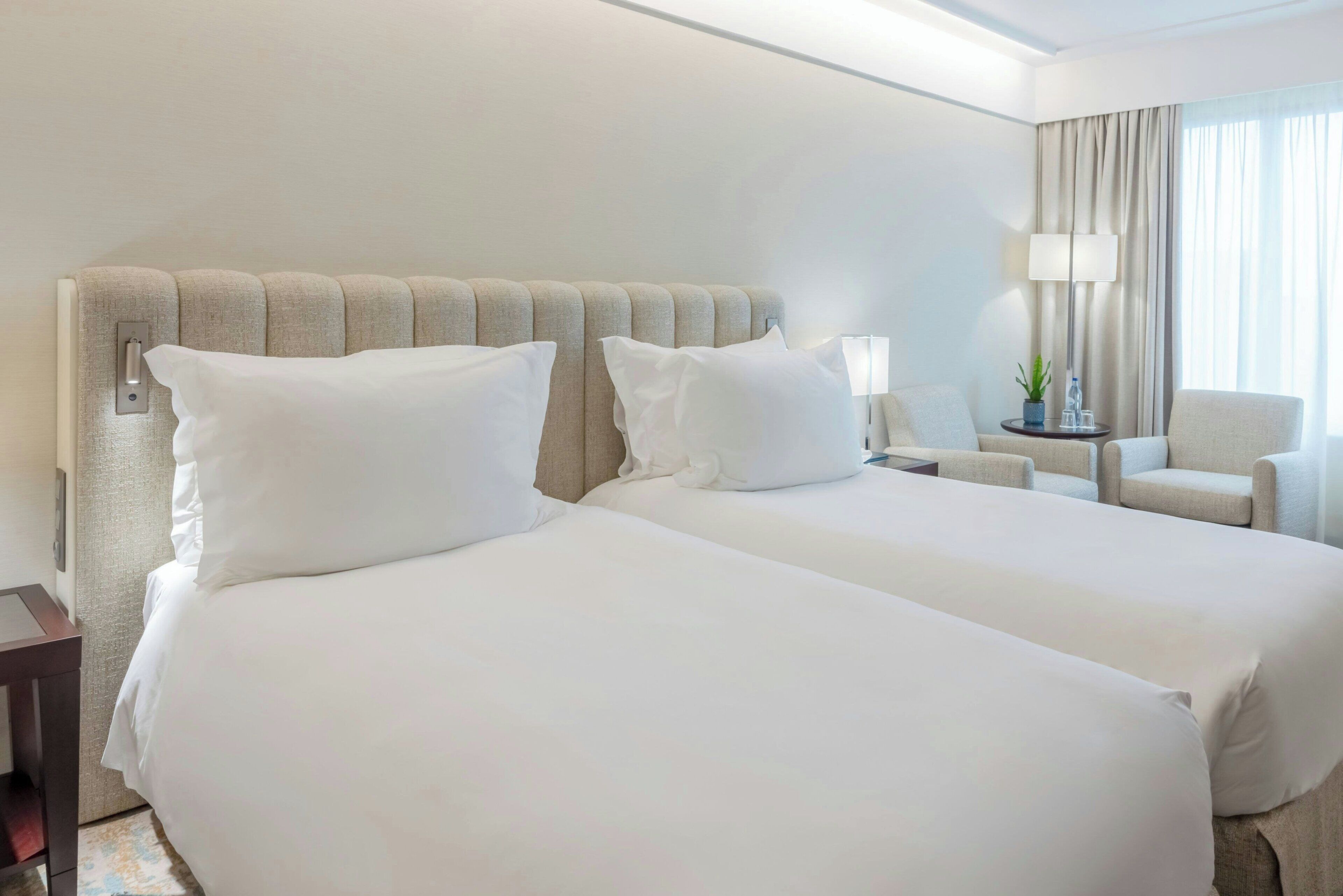 Premium Room, 2 Twin Beds, Club Lounge Access (High Floor) | Premium bedding, minibar, in-room safe, desk