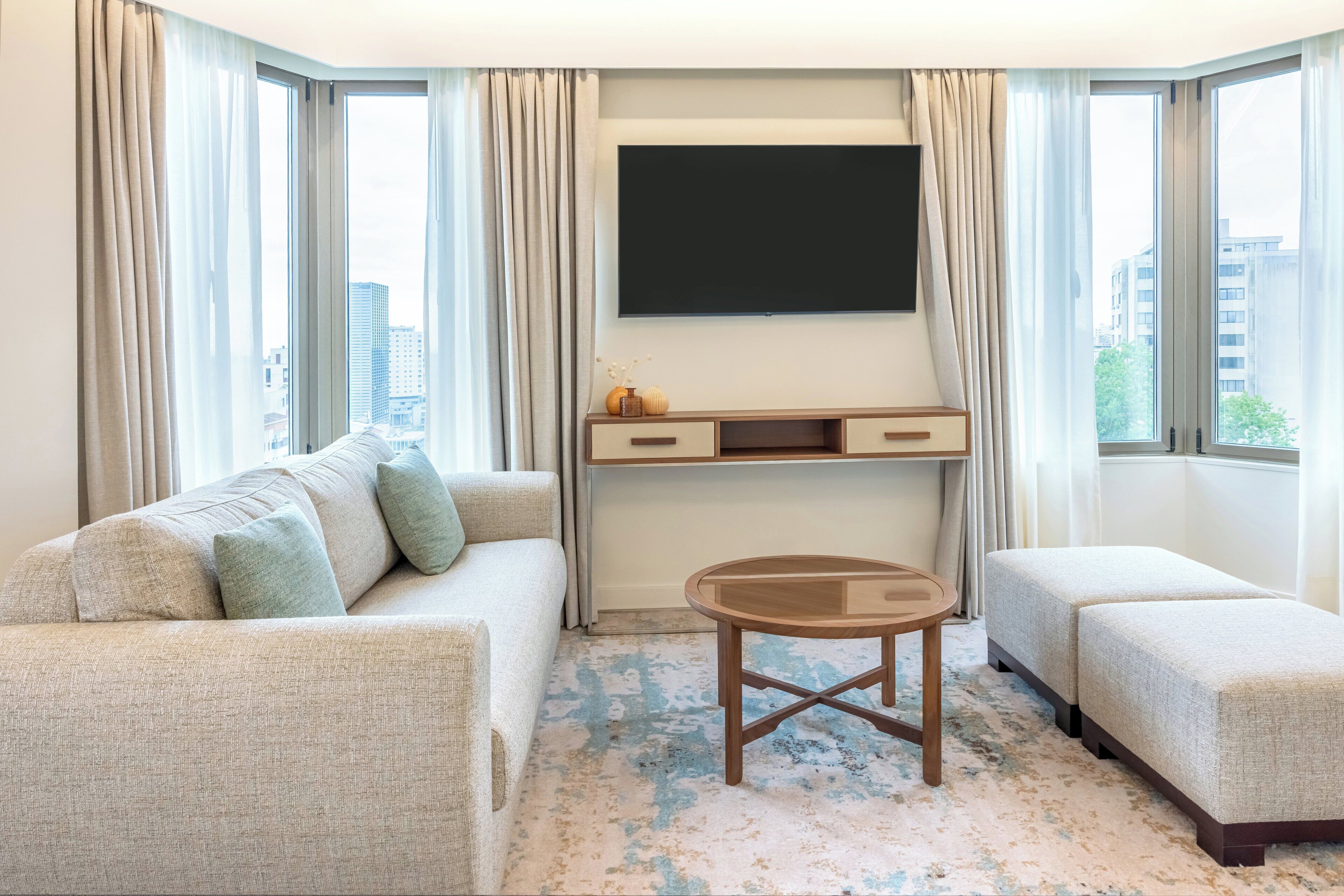 Suite, 1 Bedroom | Premium bedding, minibar, in-room safe, desk