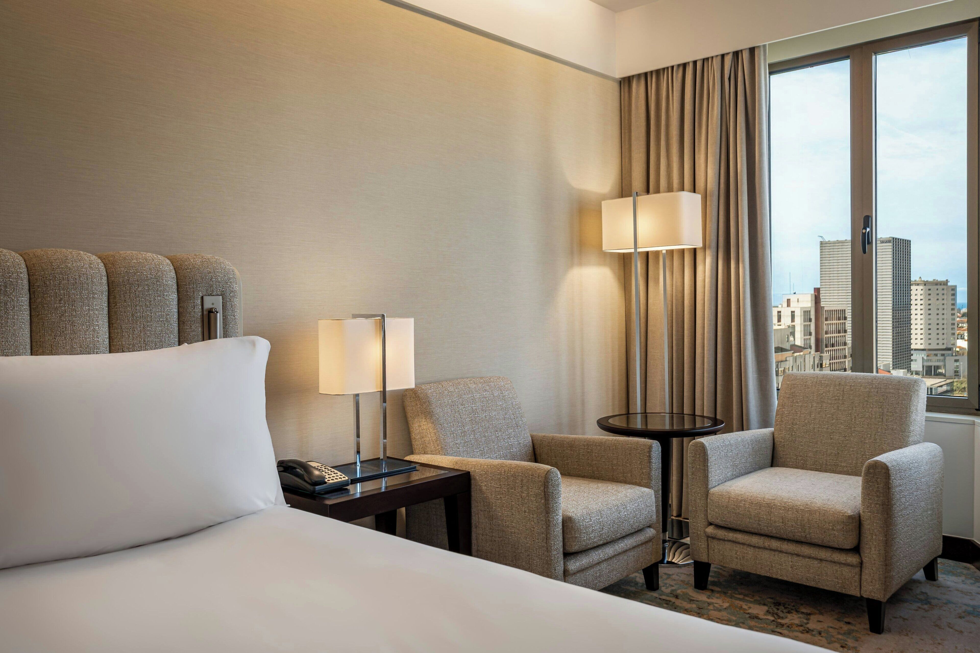 Standard Room, 2 Twin Beds (High Floor) | Premium bedding, minibar, in-room safe, desk