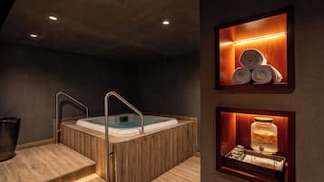 Un sauna, una bañera de hidromasaje, baño turco, masajes