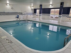 Indoor pool, outdoor pool - Fairfield Inn by Marriott Uniontown (Uniontown)