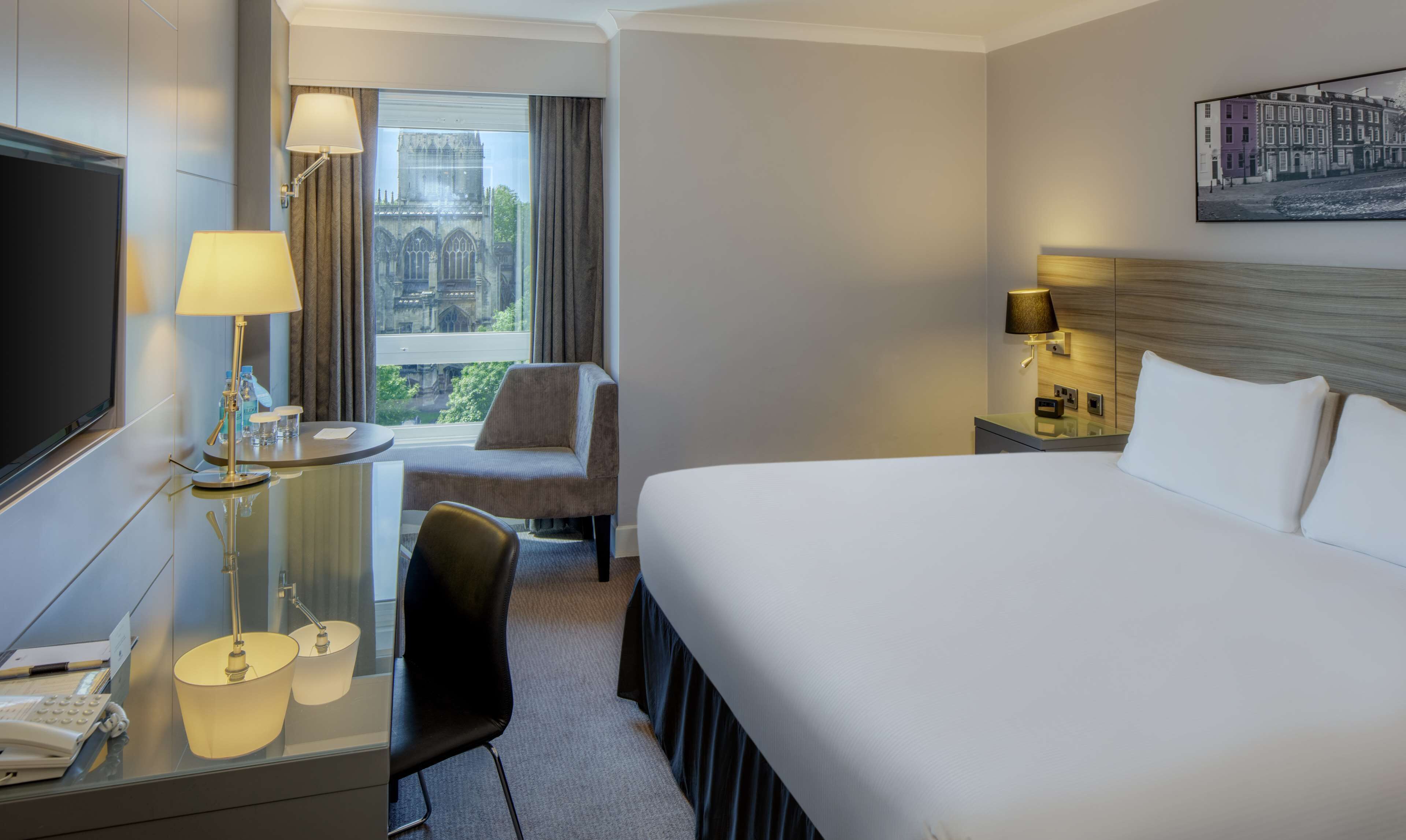 Foto - DoubleTree by Hilton Bristol City Centre