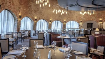 Breakfast and dinner served, British cuisine