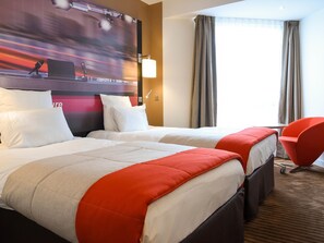 Classic Twin Room, 2 Twin Beds | Premium bedding, minibar, in-room safe, desk