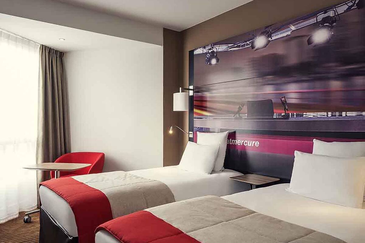 Classic Twin Room, 2 Single Beds | Premium bedding, minibar, in-room safe, desk