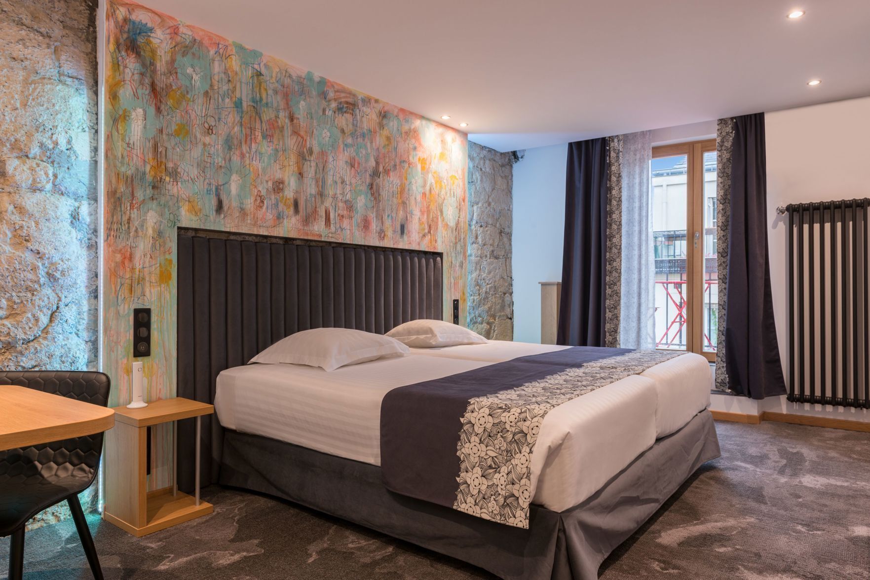 Premium bedding, in-room safe, individually decorated