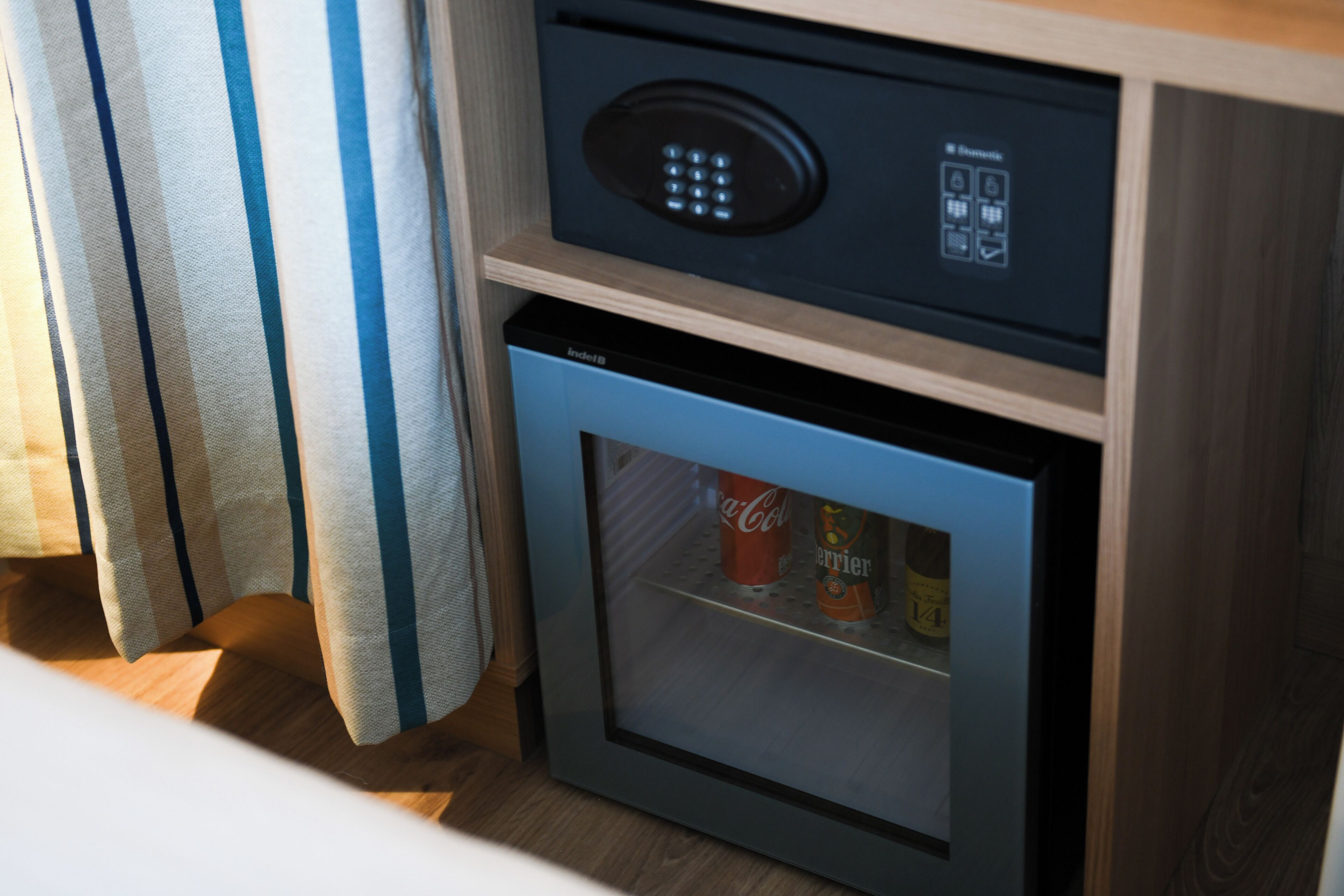 premium bedding, in-room safe, desk, soundproofing