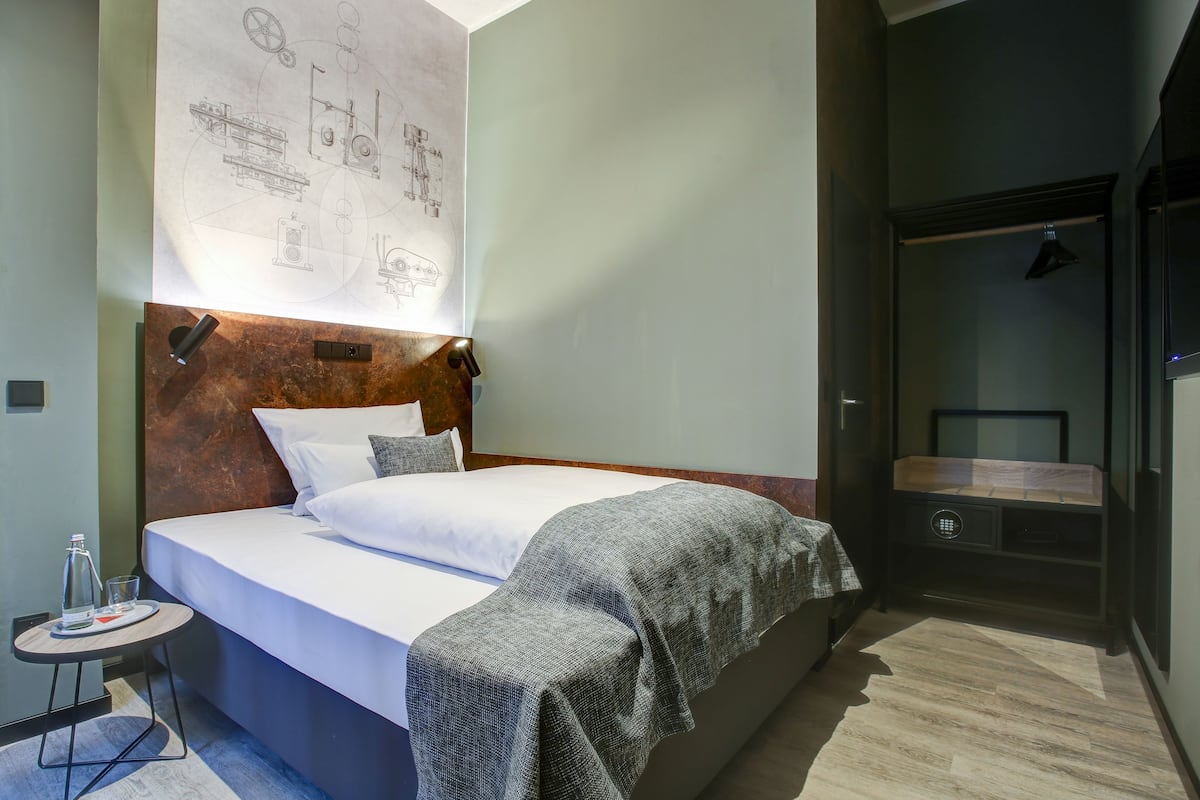 Comfort-Einzelzimmer | 1 Schlafzimmer, Zimmersafe, Schreibtisch, kostenloses WLAN