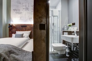 Standard Single Room | 1 bedroom, in-room safe, desk, free WiFi