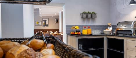 Petit déjeuner buffet