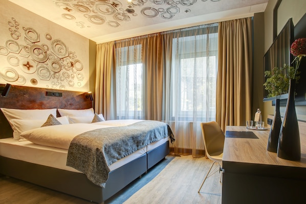 Standard Double Room, 1 Double Bed | In-room safe, desk, free WiFi, bed sheets