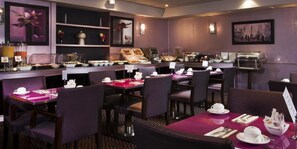 Colazione a buffet a pagamento, servita tutte le mattine 