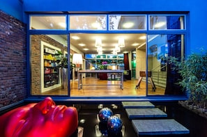 Lobby-Lounge