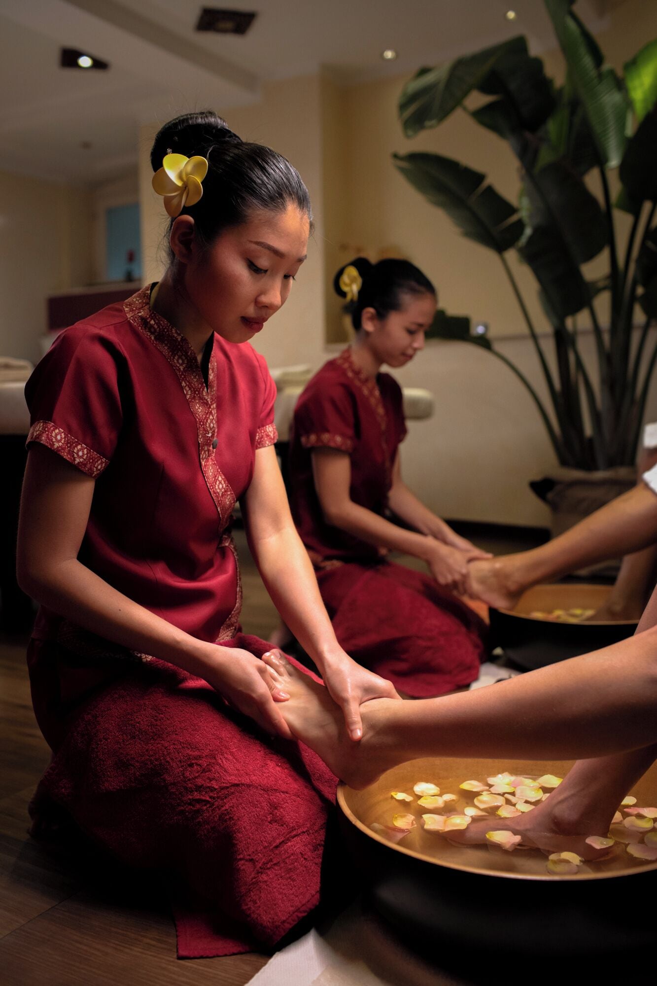 couples treatment room(s), sauna, hot tub, steam room