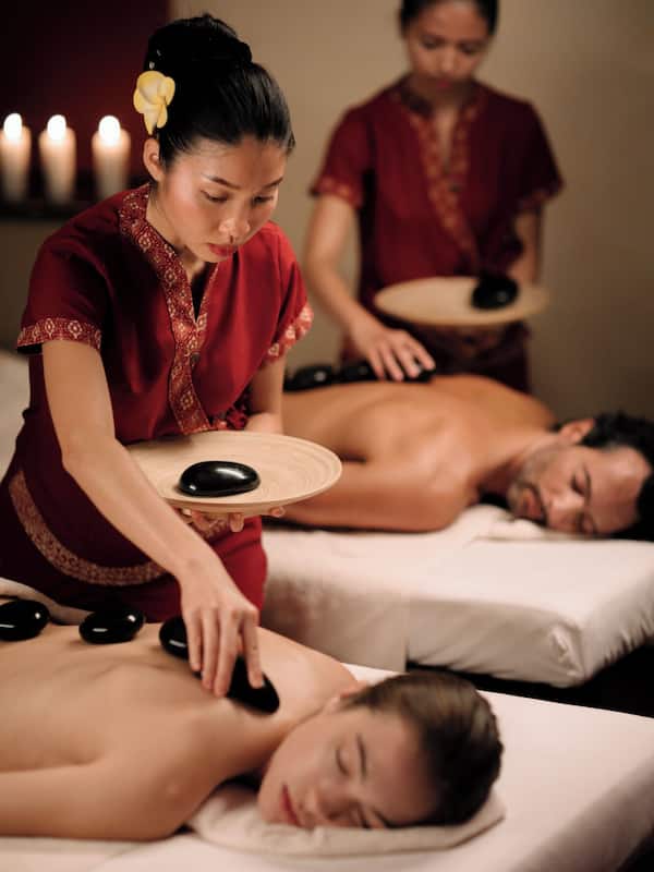 Couples treatment room(s), sauna, hot tub, steam room