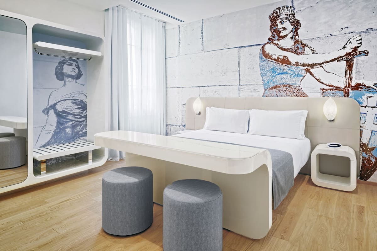 Superior Double or Twin Room, 1 Bedroom | 1 bilik tidur, gebar bulu kapas, bar mini, peti besi dalam bilik
