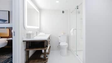 Master Suite, 1 King Bed, Non Smoking | Premium bedding, memory-foam beds, in-room safe, desk