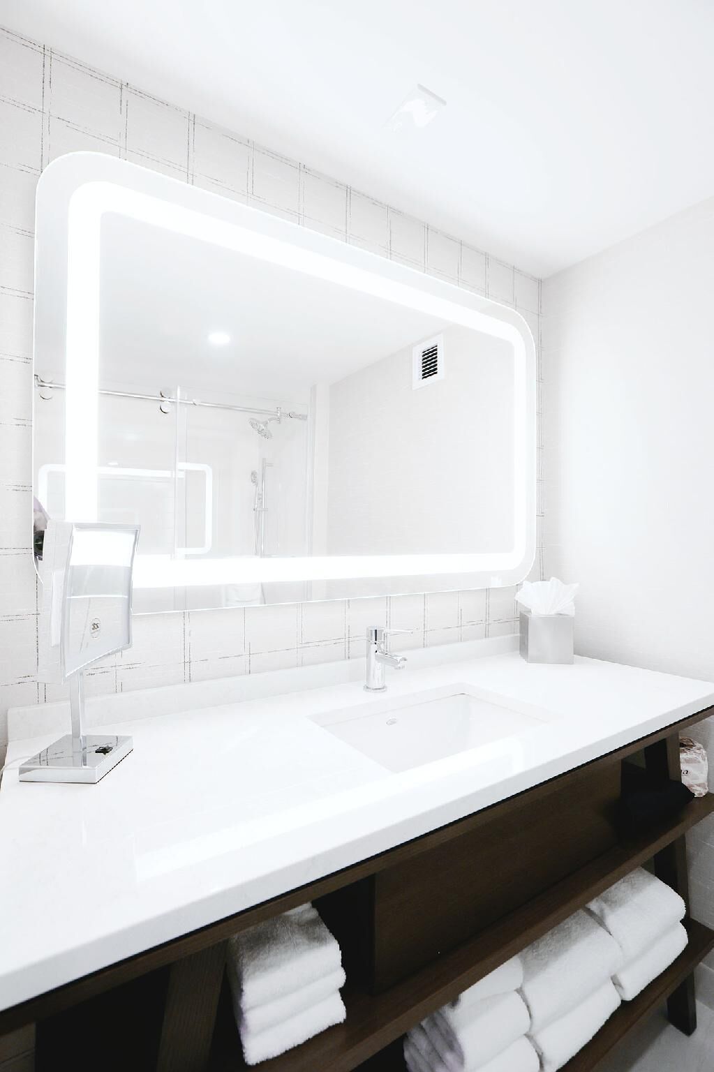 Shower, hydromassage showerhead, eco-friendly toiletries, hair dryer