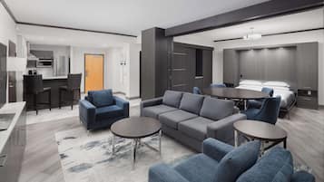 ๋ฃธ (Parlor) | 1 ๊ฐ์ ์นจ์ค, ์ ์๊ทน์ฑ ์นจ๊ตฌ, ์ค๋ฆฌ/๊ฑฐ์ํธ ์ด๋ถ, ๊ฐ์ค ๋ด ๊ธ๊ณ