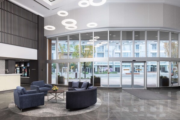 Lobby - Hilton Vancouver Metrotown (Burnaby)