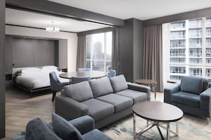 Room (Parlor) | Hypo-allergenic bedding, down duvets, in-room safe, desk - Hilton Vancouver Metrotown (Burnaby)