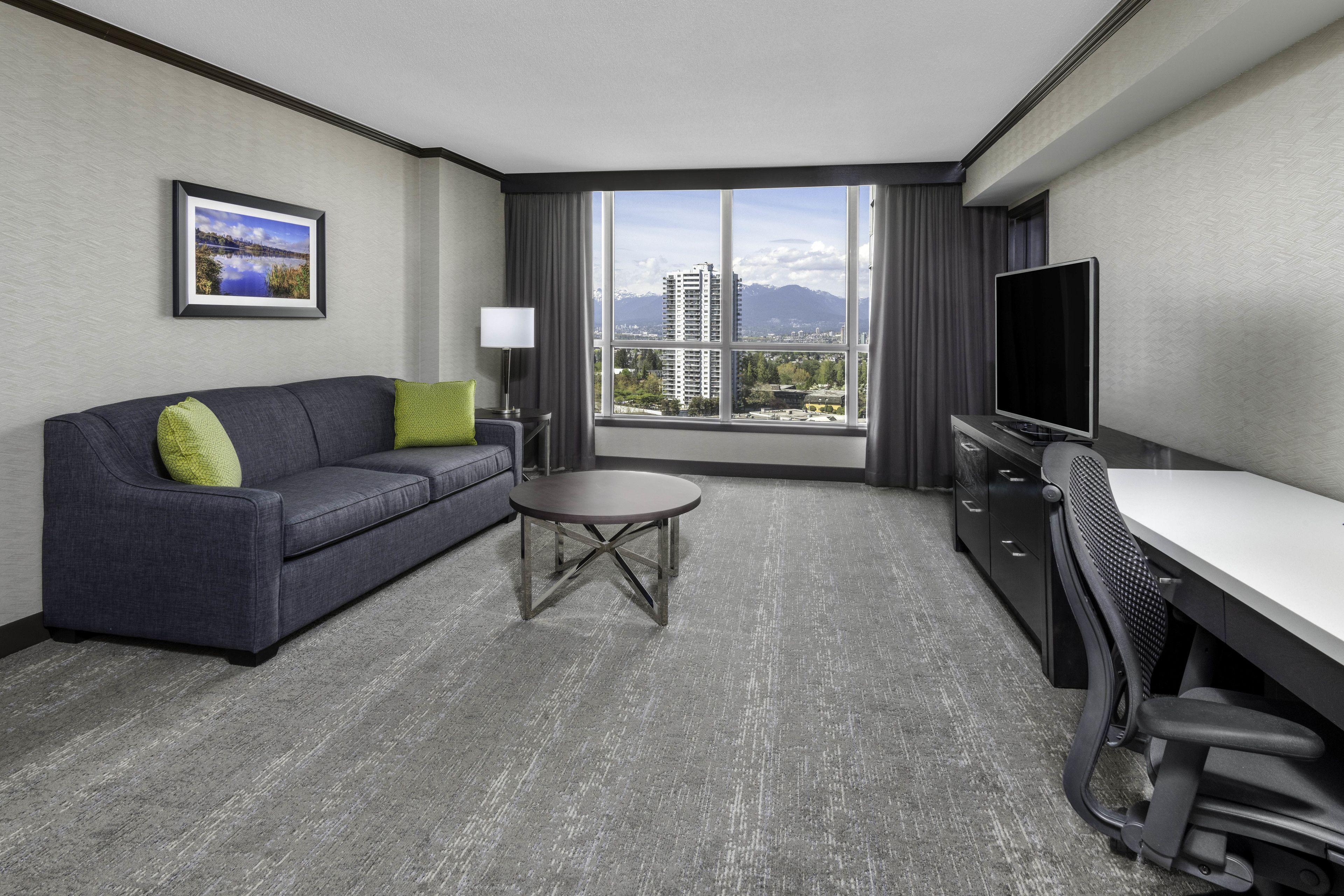 1 bedroom, hypo-allergenic bedding, down duvets, in-room safe