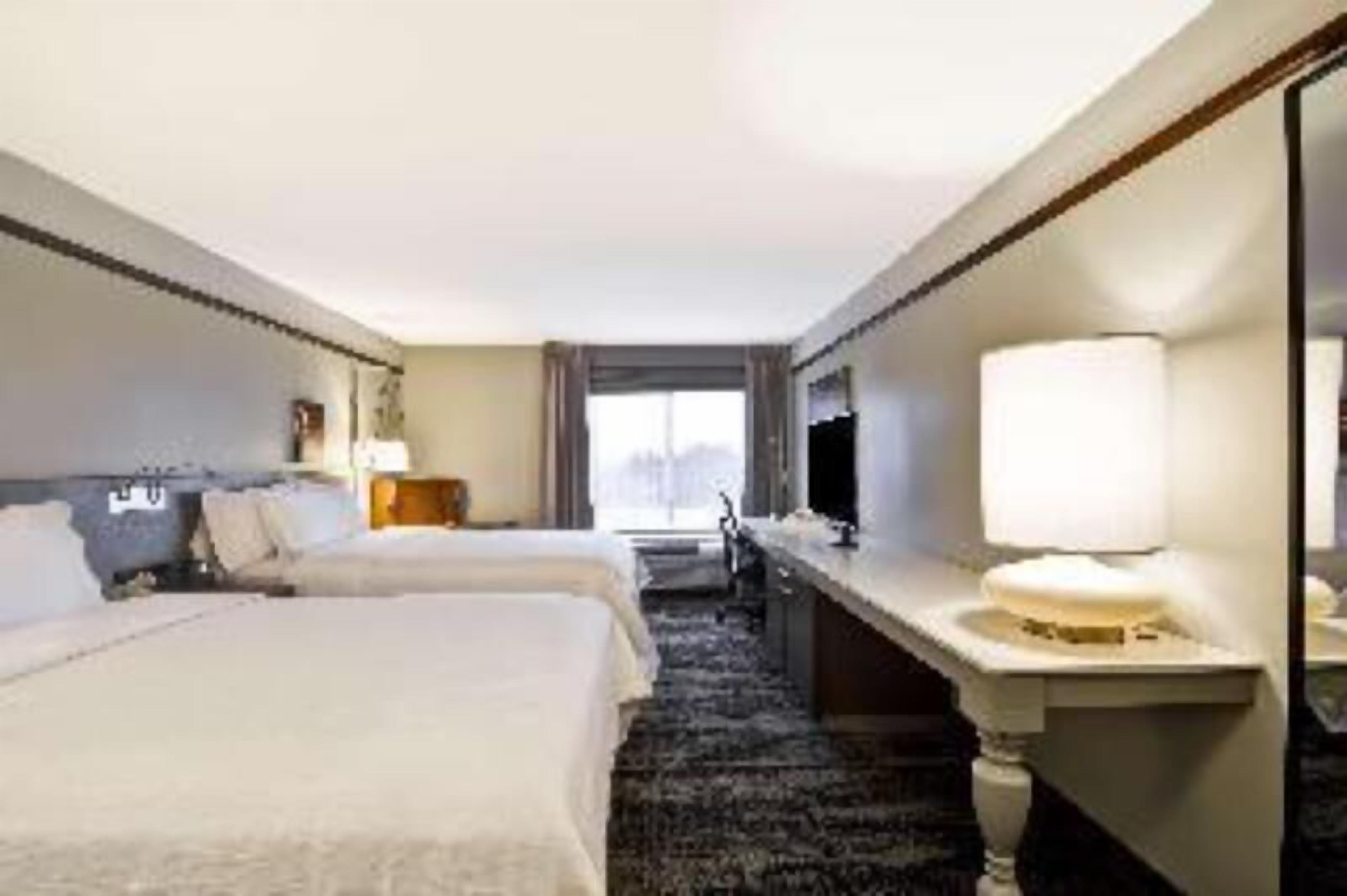 Luxe beddengoed, een strijkplank/strijkijzer, gratis wifi, beddengoed