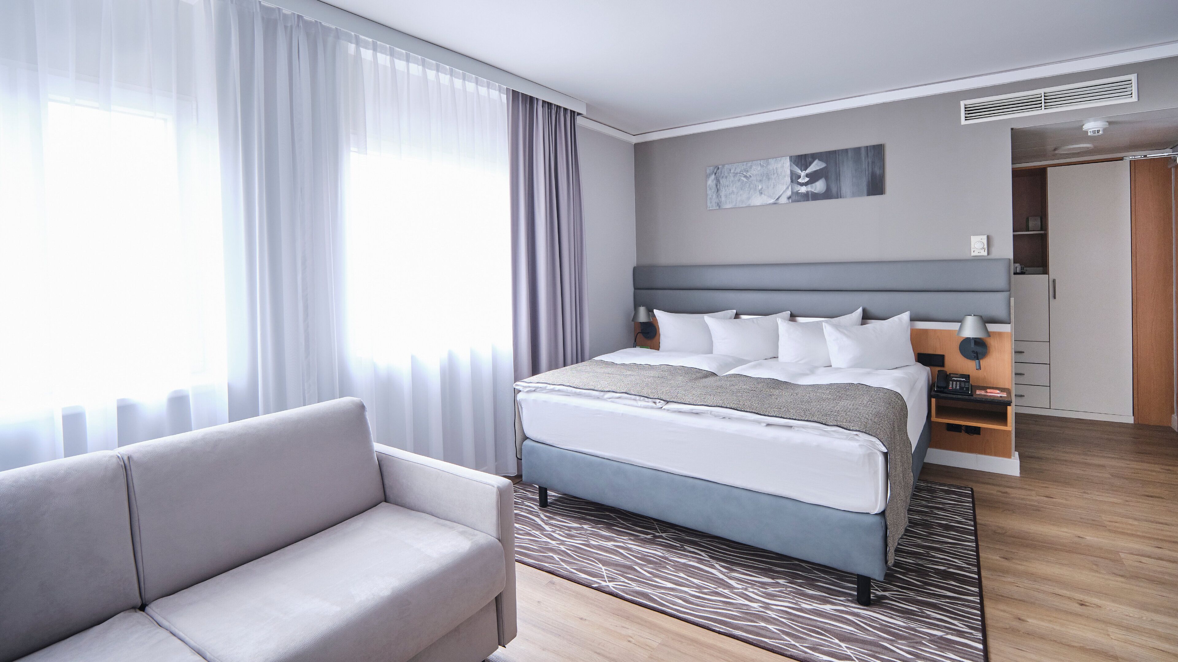 Premium Room, 1 King Bed