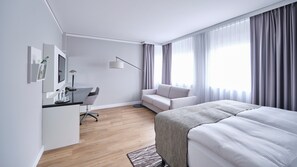 Premium-Zimmer, 1 King-Bett | Schreibtisch, Verdunkelungsvorhänge, schallisolierte Zimmer