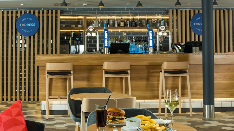 Holiday Inn Express Birmingham Airport NEC by IHG