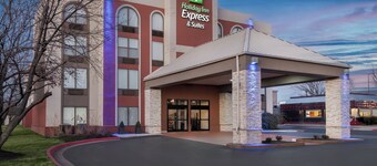 Holiday Inn Express Hotel & Suites Bentonville by IHG