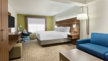 Premium bedding, in-room safe, desk, laptop workspace