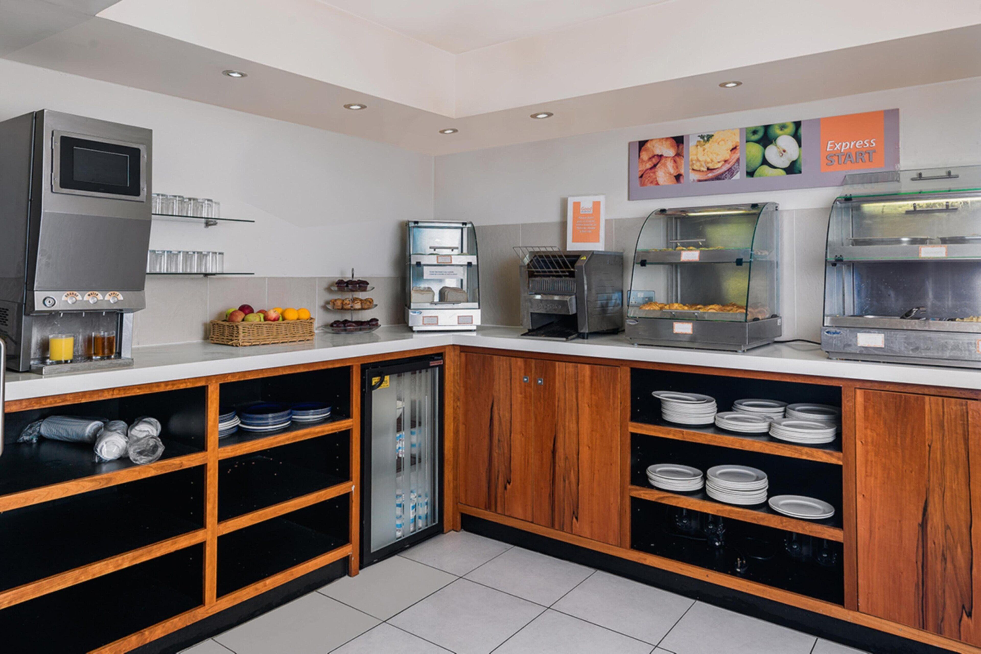 free daily on-the-go breakfast