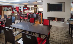 Restaurant - Holiday Inn Express Derby Pride Park by IHG (Derby)