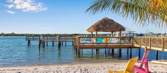 Hutchinson Island Hotel