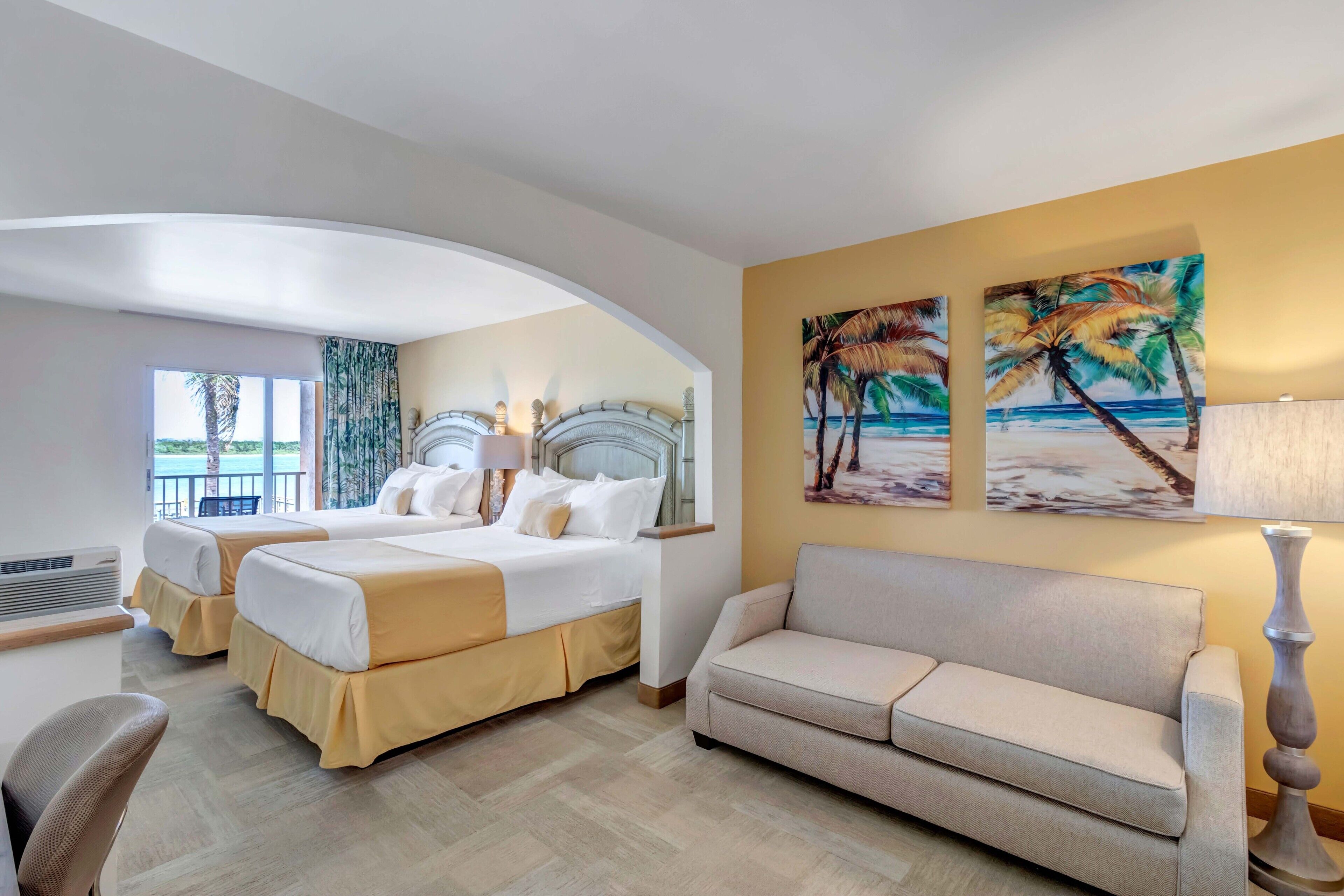Hutchinson Island Plaza Hotel and Suites Reviews, Deals & Photos 2024