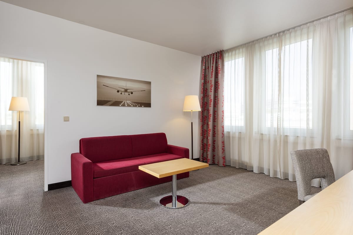 1 sovrum, minibar, värdeförvaringsskåp på rummet och skrivbord