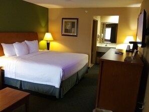 Chambre Standard, 1 très grand lit | 1 chambre, bureau, fer et planche à repasser, Wi-Fi gratuit