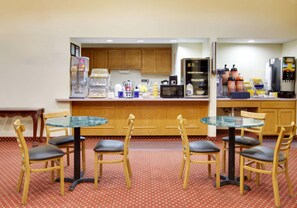 Free daily continental breakfast 