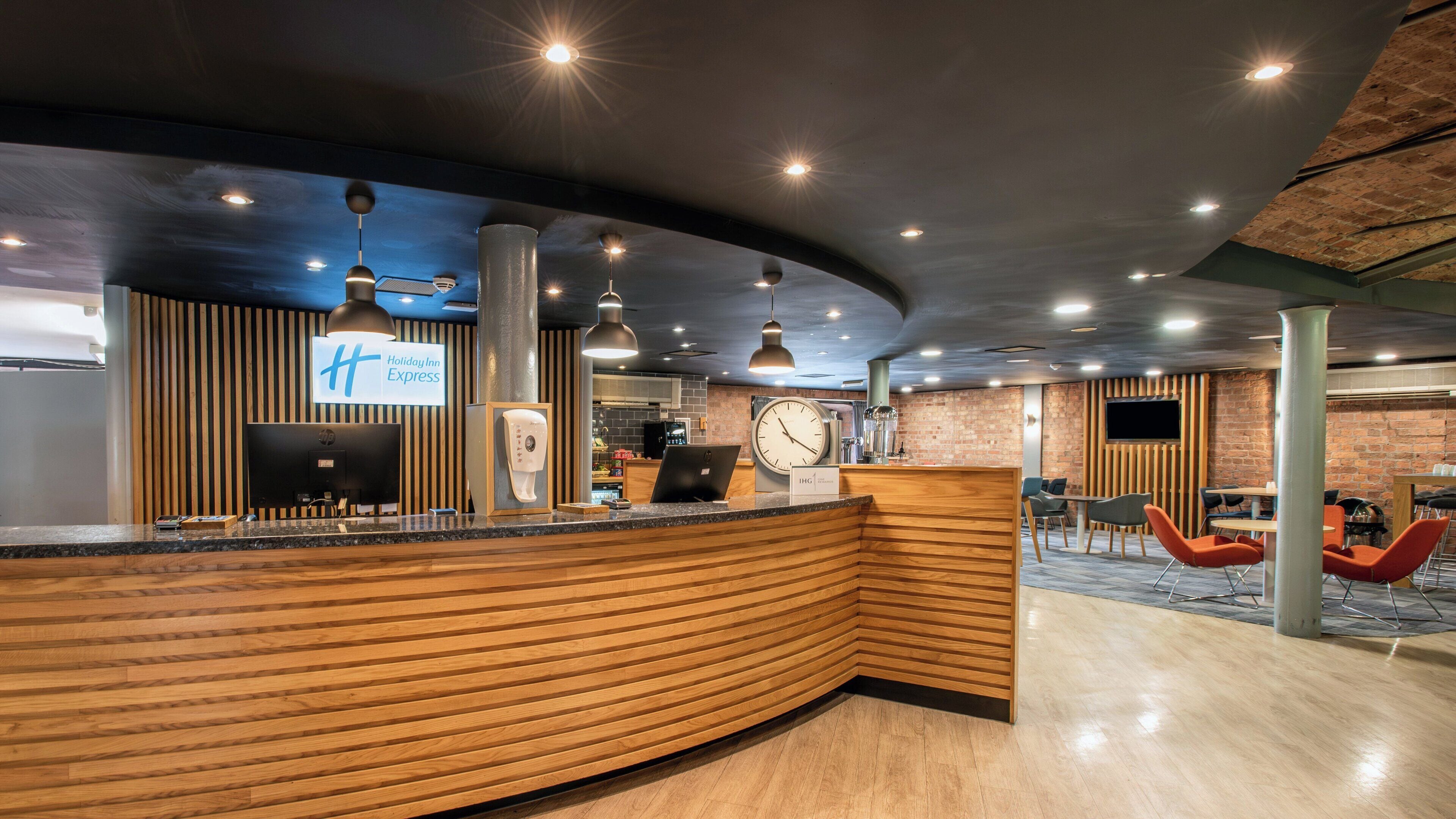 Photo - Holiday Inn Express Albert Dock by IHG
