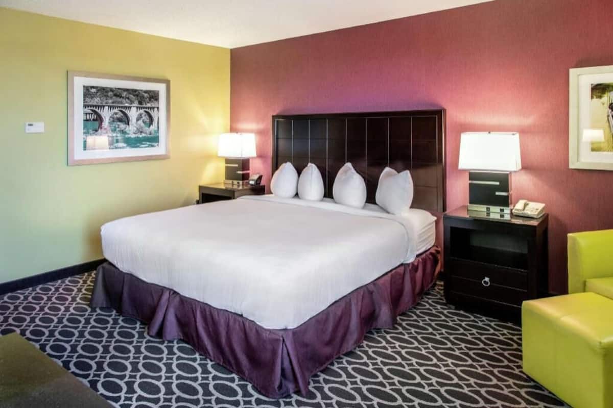 In-room safe, desk, laptop workspace, blackout drapes