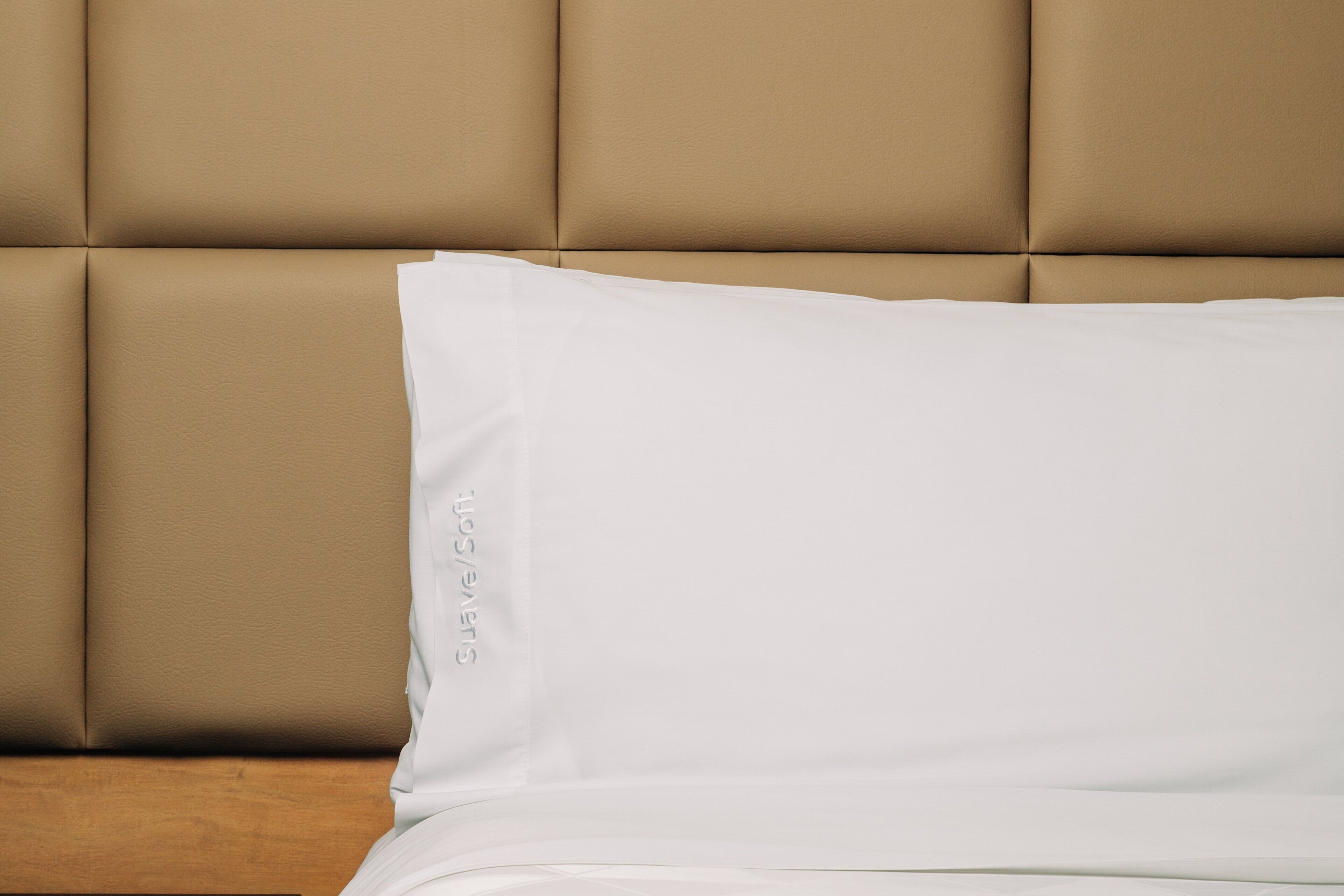 standard room | 1 bedroom, in-room safe, desk, iron/ironing board