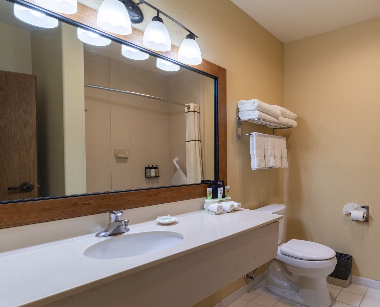 family suite | bathroom | shower, hair dryer, towels