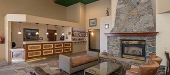 Truckee Donner Lodge