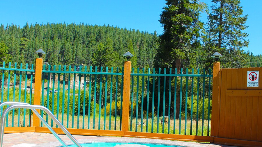 Truckee Donner Lodge