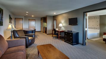 Executive Suite, 1 Queen Bed (Presidential Suite) | In-room safe, desk, iron/ironing board, free WiFi