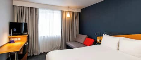 Standardzimmer, 1 Doppelbett (with Free Hot Breakfast) | Schreibtisch, Verdunkelungsvorhänge, Bügeleisen/Bügelbrett