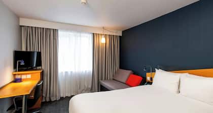Holiday Inn Express Stoke On Trent by IHG