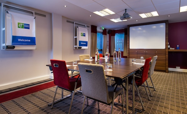 Meeting facility - Holiday Inn Express Stoke On Trent by IHG (Stoke-on-Trent)