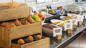 Free daily on-the-go breakfast